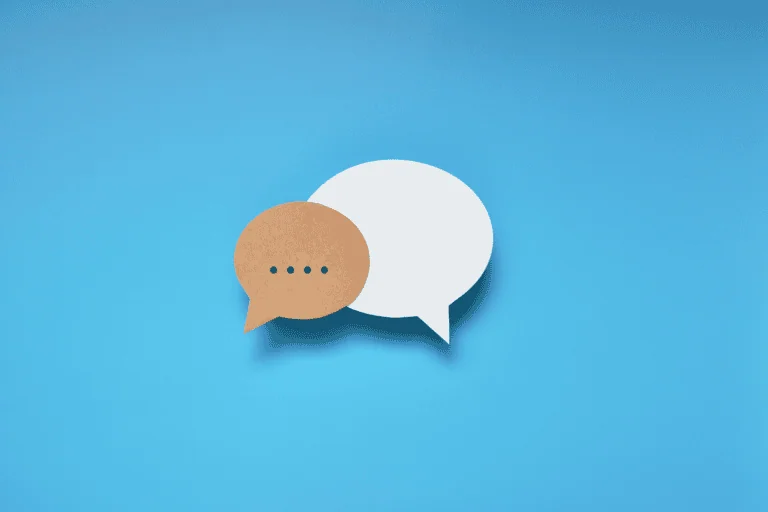 difference between marketing and communication, speech bubbles